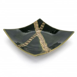 Assiette carrée japonaise en céramique avec bords remontés, verte, lignes croisées - KUROSUORIBE
