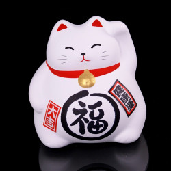 Japanese lucky charm cat MIYAKO