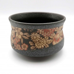 Ciotola da tè in ceramica giapponese, KURO FURURU, nero e fiori