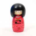 Muñeca kokeshi japonesa con motivo de niña en rojo, también conocido como OSANAGO