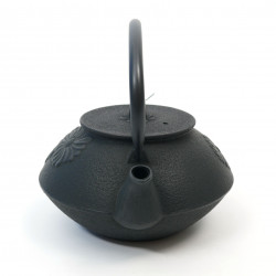 Bouilloire japonaise en fonte, HANA, 0.8 L, noir