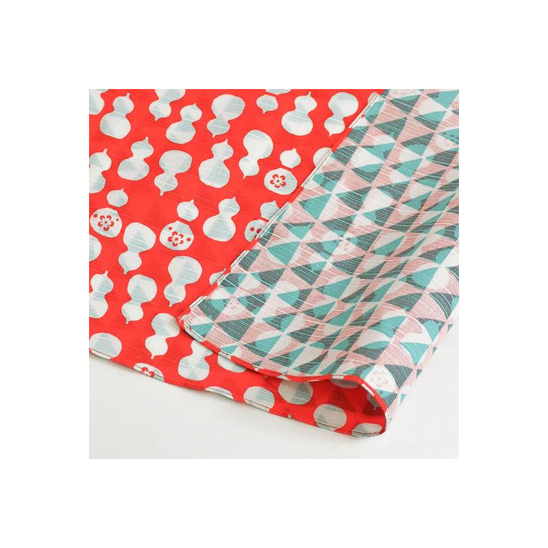 Japanese reversible furoshiki in red and blue cotton with gourds and triangles pattern, HYOTAN, 48 x 48 cm