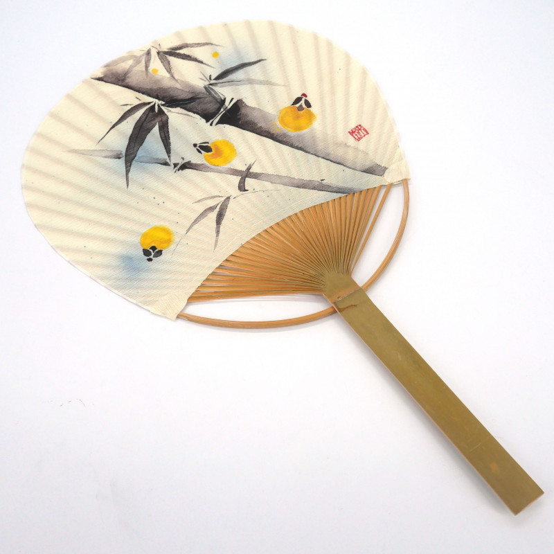 Abanico uchiwa japonés no plegable de papel y bambú con estampado de libélulas rojas y azules, TONBO AKA TO AO, 38x24,5 cm
