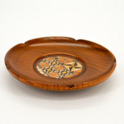 Coaster in round wood with traditional marquetry detail from Hakone