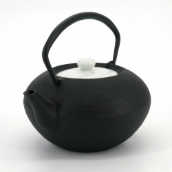 Small round Japanese prestige cast iron teapot, CHÛSHIN KÔBÔ HIRATSUBO, SHIROI, 0.7 L